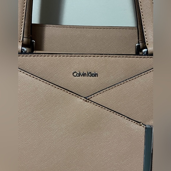 Calvin Klein large leather tote - Picture 3 of 4